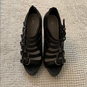 Aldo ankle booties size 35